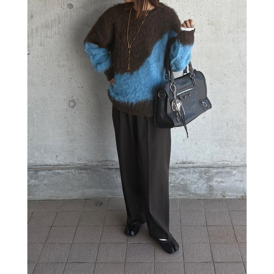 {{.FirstItem.Brand.Name}}({{.FirstItem.Brand.NameKana}})の「{{.FirstItem.Name}}」を使った{{.PostType}}