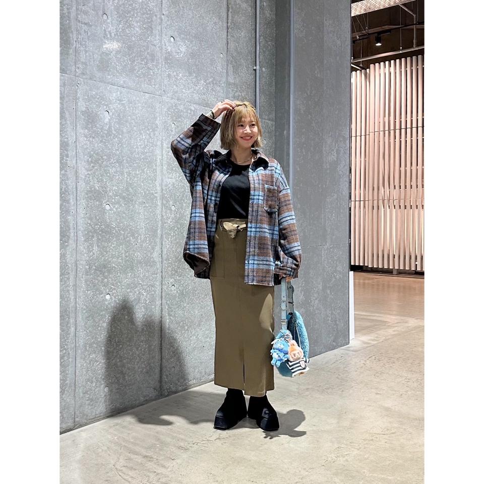 {{.FirstItem.Brand.Name}}({{.FirstItem.Brand.NameKana}})の「{{.FirstItem.Name}}」を使った{{.PostType}}