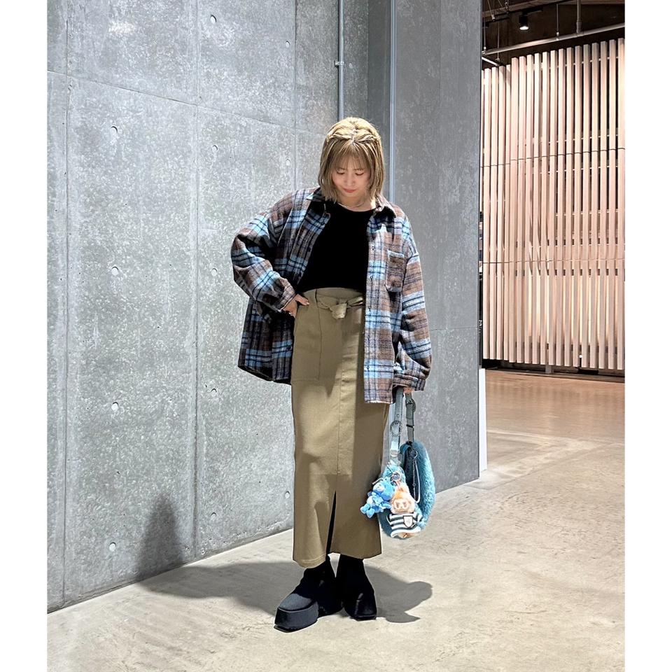 {{.FirstItem.Brand.Name}}({{.FirstItem.Brand.NameKana}})の「{{.FirstItem.Name}}」を使った{{.PostType}}