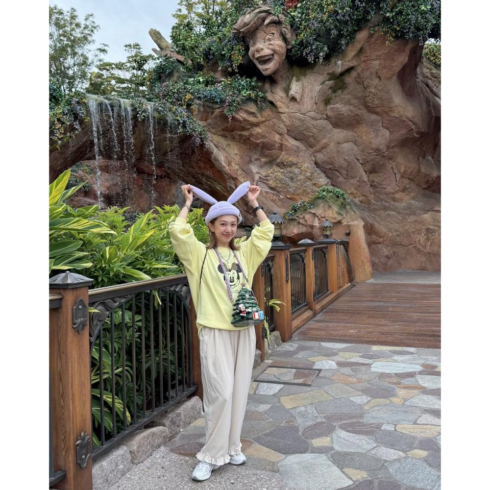 {{.FirstItem.Brand.Name}}({{.FirstItem.Brand.NameKana}})の「{{.FirstItem.Name}}」を使った{{.PostType}}