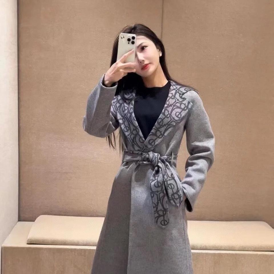 {{.FirstItem.Brand.Name}}({{.FirstItem.Brand.NameKana}})の「{{.FirstItem.Name}}」を使った{{.PostType}}