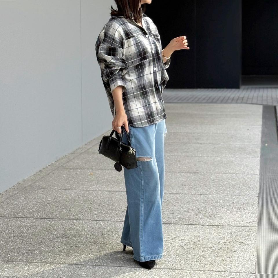 {{.FirstItem.Brand.Name}}({{.FirstItem.Brand.NameKana}})の「{{.FirstItem.Name}}」を使った{{.PostType}}