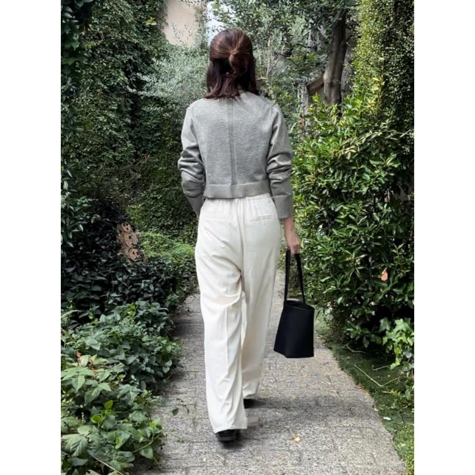 {{.FirstItem.Brand.Name}}({{.FirstItem.Brand.NameKana}})の「{{.FirstItem.Name}}」を使った{{.PostType}}