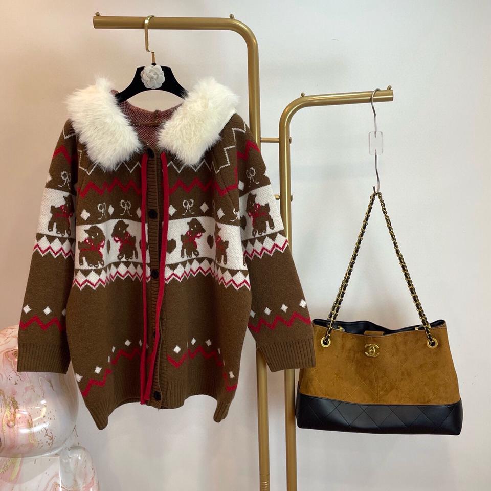 {{.FirstItem.Brand.Name}}({{.FirstItem.Brand.NameKana}})の「{{.FirstItem.Name}}」を使った{{.PostType}}