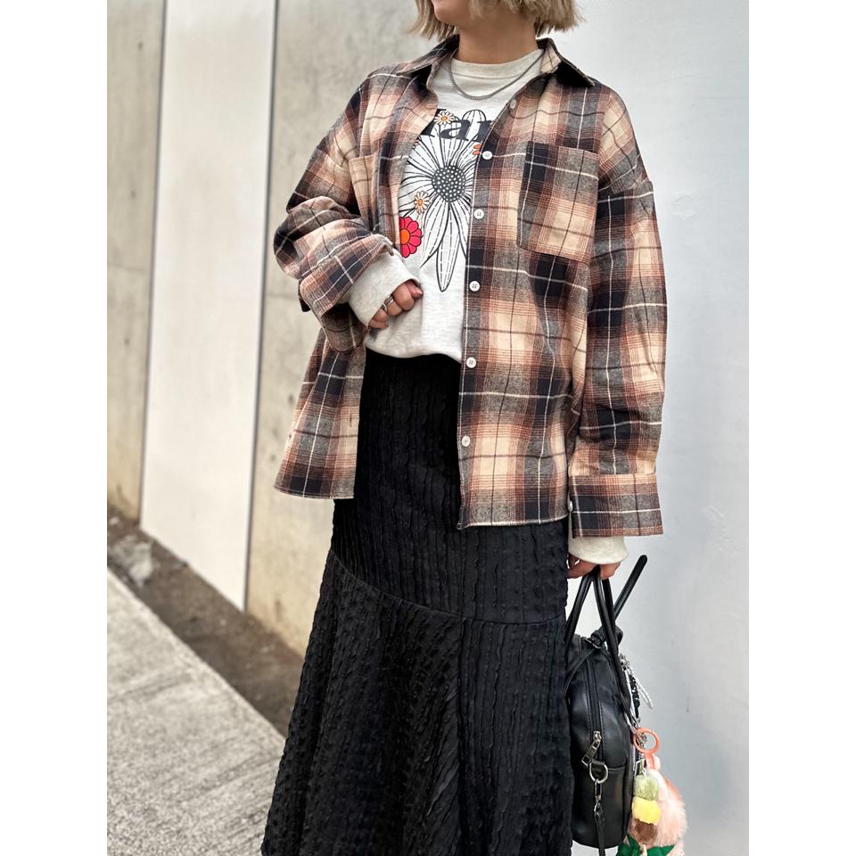 {{.FirstItem.Brand.Name}}({{.FirstItem.Brand.NameKana}})の「{{.FirstItem.Name}}」を使った{{.PostType}}