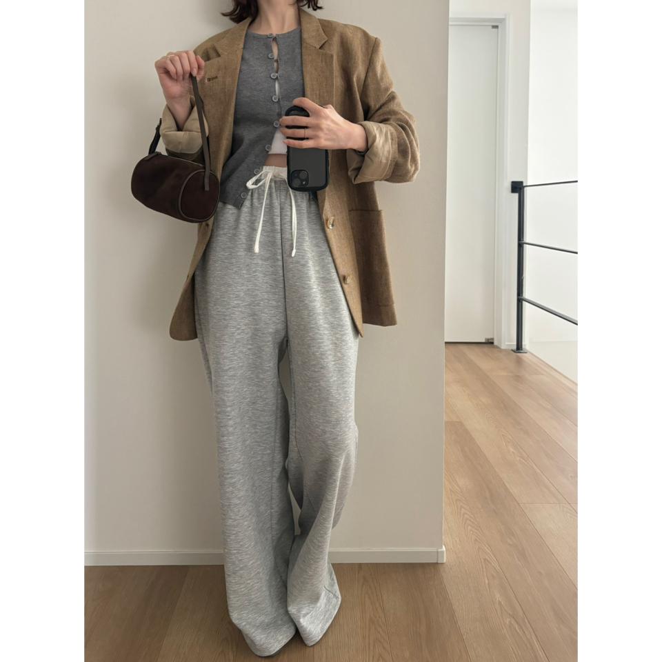 {{.FirstItem.Brand.Name}}({{.FirstItem.Brand.NameKana}})の「{{.FirstItem.Name}}」を使った{{.PostType}}