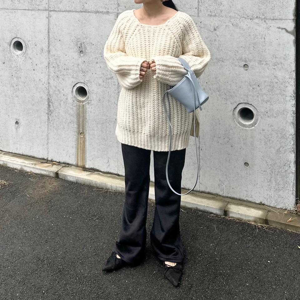 {{.FirstItem.Brand.Name}}({{.FirstItem.Brand.NameKana}})の「{{.FirstItem.Name}}」を使った{{.PostType}}