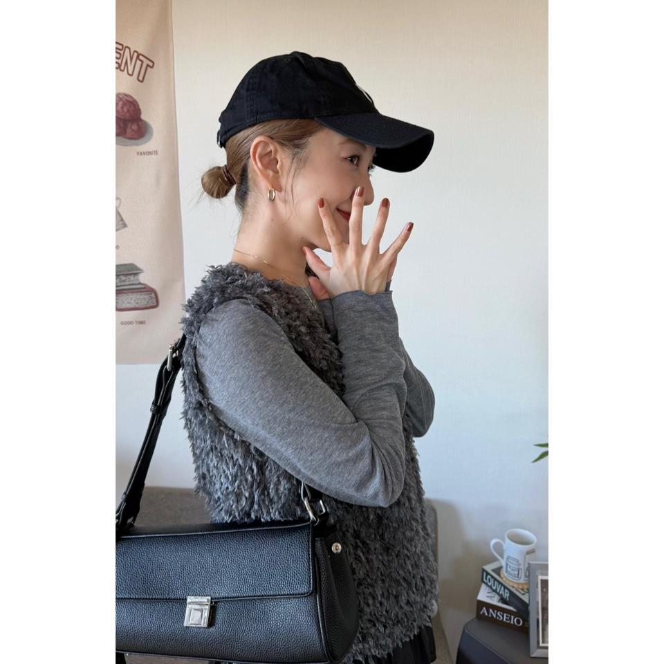 {{.FirstItem.Brand.Name}}({{.FirstItem.Brand.NameKana}})の「{{.FirstItem.Name}}」を使った{{.PostType}}