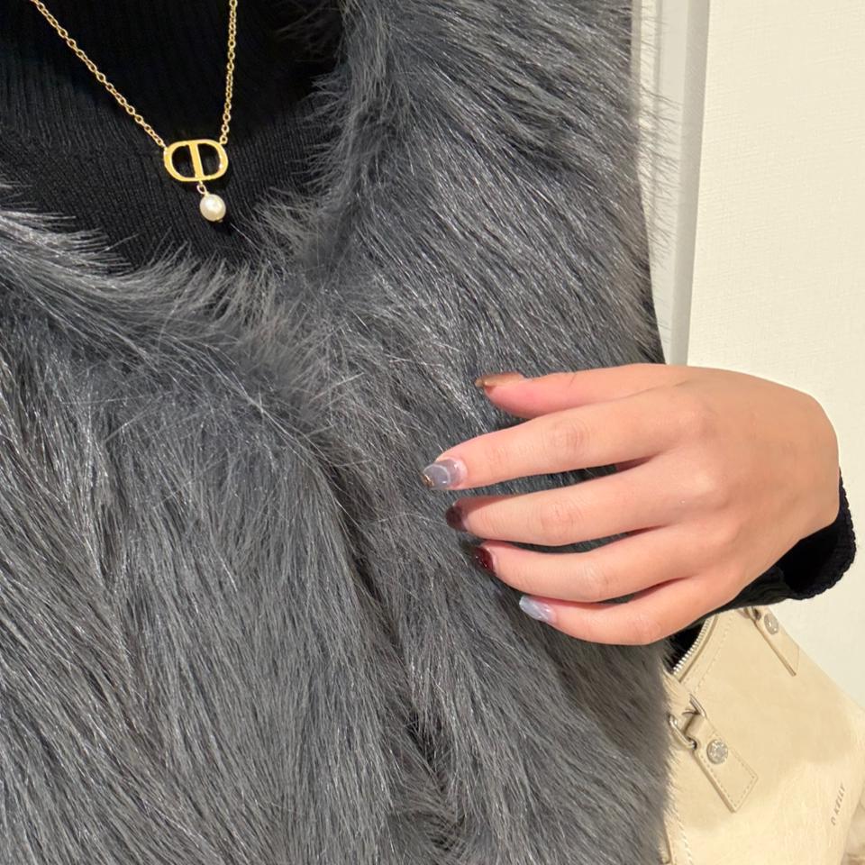 {{.FirstItem.Brand.Name}}({{.FirstItem.Brand.NameKana}})の「{{.FirstItem.Name}}」を使った{{.PostType}}