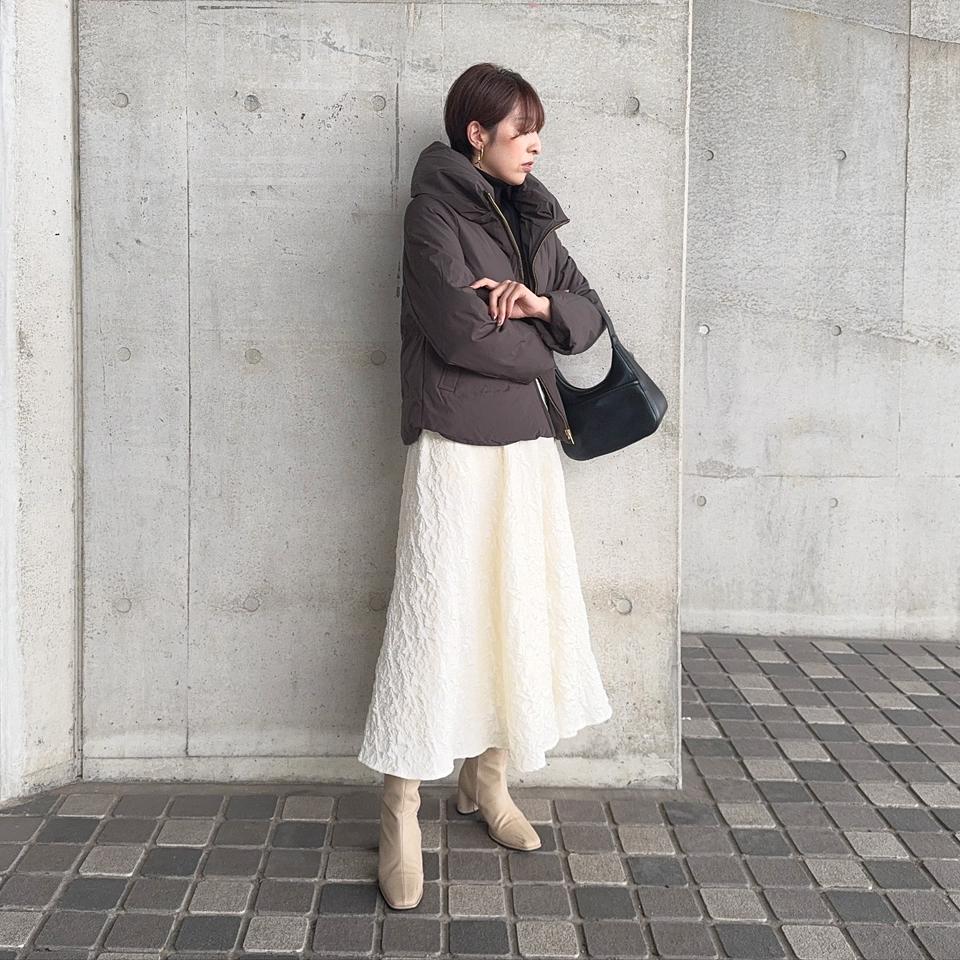 {{.FirstItem.Brand.Name}}({{.FirstItem.Brand.NameKana}})の「{{.FirstItem.Name}}」を使った{{.PostType}}