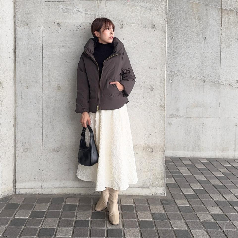 {{.FirstItem.Brand.Name}}({{.FirstItem.Brand.NameKana}})の「{{.FirstItem.Name}}」を使った{{.PostType}}