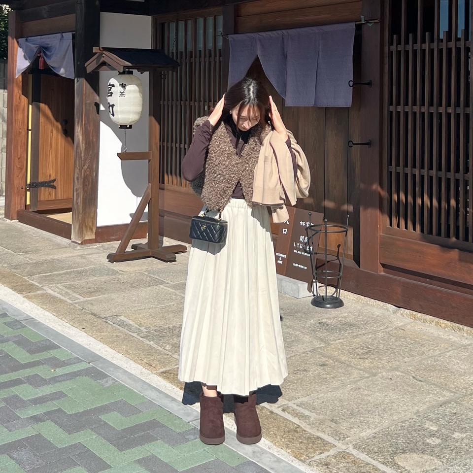 {{.FirstItem.Brand.Name}}({{.FirstItem.Brand.NameKana}})の「{{.FirstItem.Name}}」を使った{{.PostType}}