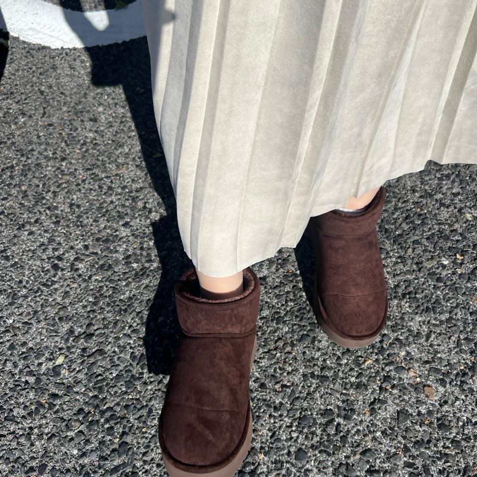 {{.FirstItem.Brand.Name}}({{.FirstItem.Brand.NameKana}})の「{{.FirstItem.Name}}」を使った{{.PostType}}