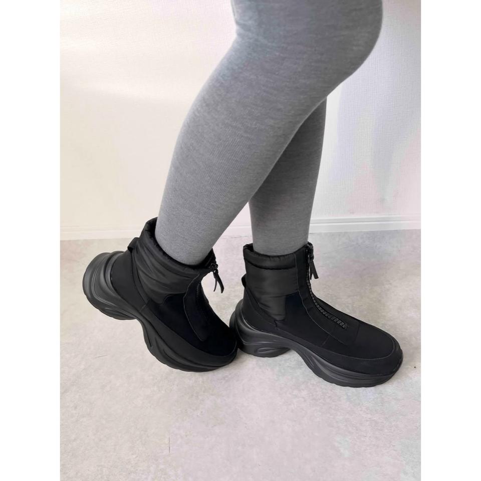 {{.FirstItem.Brand.Name}}({{.FirstItem.Brand.NameKana}})の「{{.FirstItem.Name}}」を使った{{.PostType}}