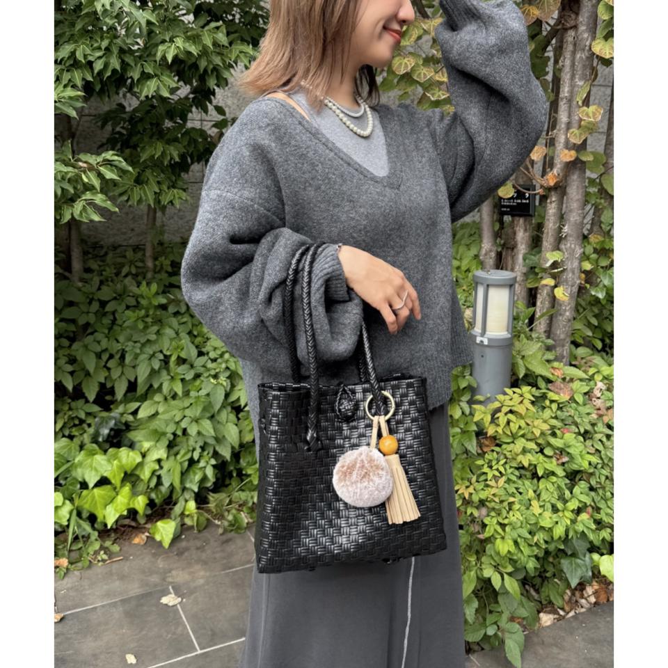 {{.FirstItem.Brand.Name}}({{.FirstItem.Brand.NameKana}})の「{{.FirstItem.Name}}」を使った{{.PostType}}