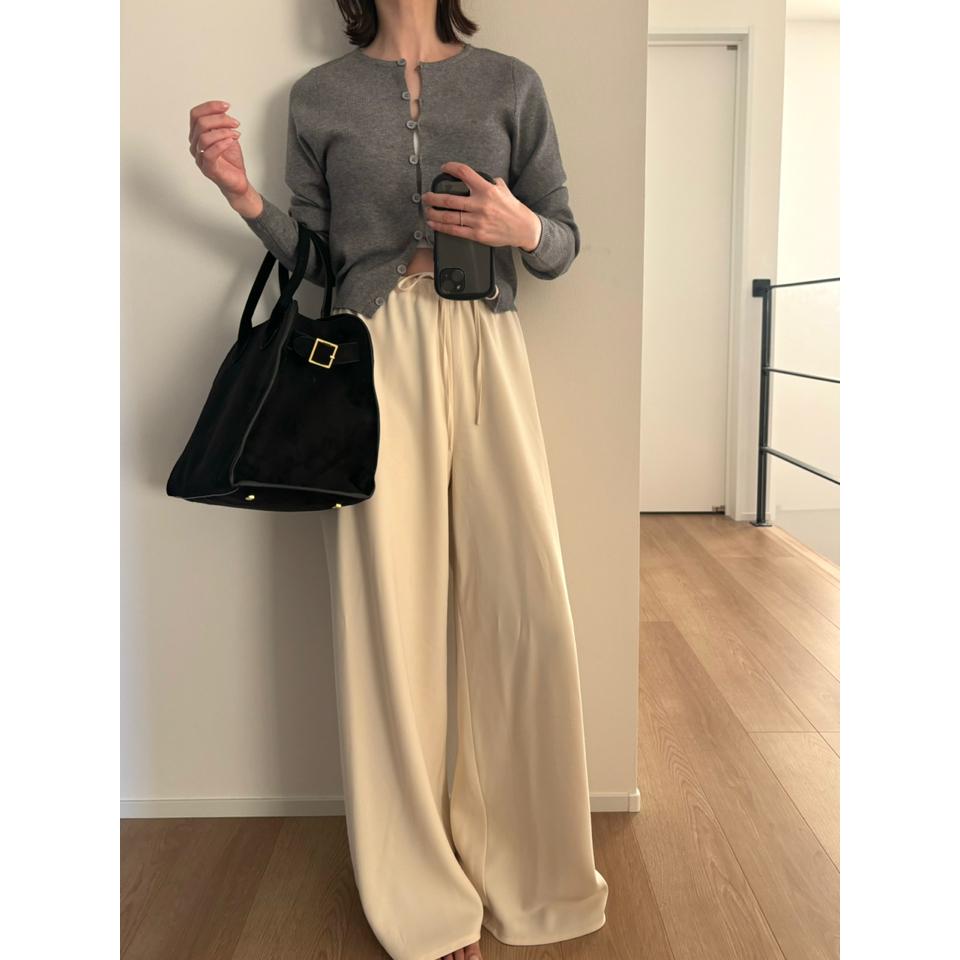 {{.FirstItem.Brand.Name}}({{.FirstItem.Brand.NameKana}})の「{{.FirstItem.Name}}」を使った{{.PostType}}