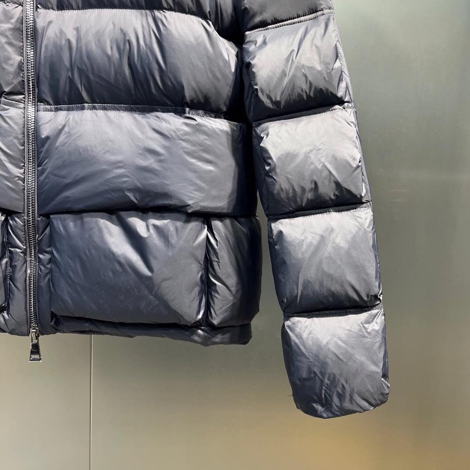 {{.FirstItem.Brand.Name}}({{.FirstItem.Brand.NameKana}})の「{{.FirstItem.Name}}」を使った{{.PostType}}