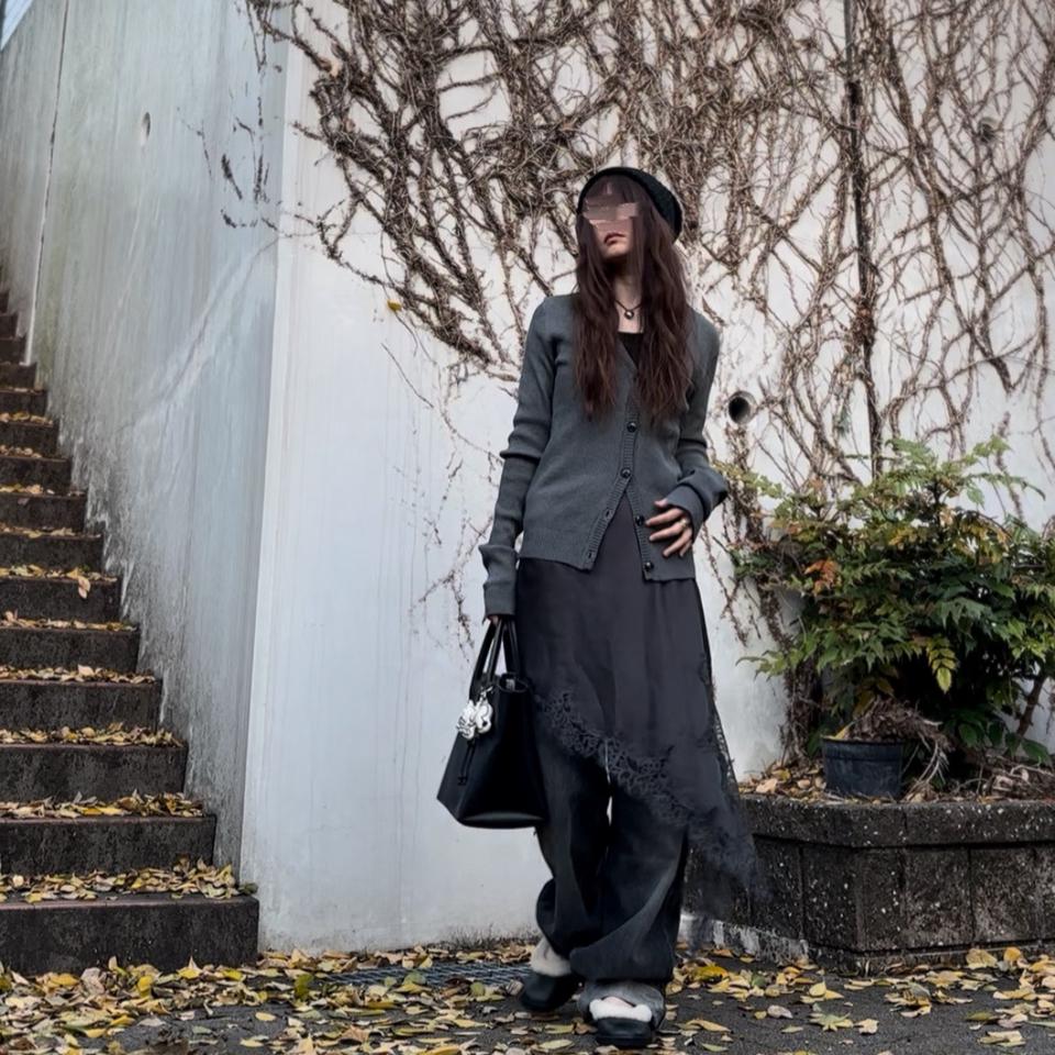 {{.FirstItem.Brand.Name}}({{.FirstItem.Brand.NameKana}})の「{{.FirstItem.Name}}」を使った{{.PostType}}