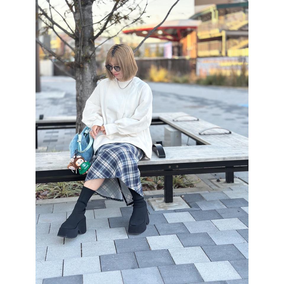 {{.FirstItem.Brand.Name}}({{.FirstItem.Brand.NameKana}})の「{{.FirstItem.Name}}」を使った{{.PostType}}