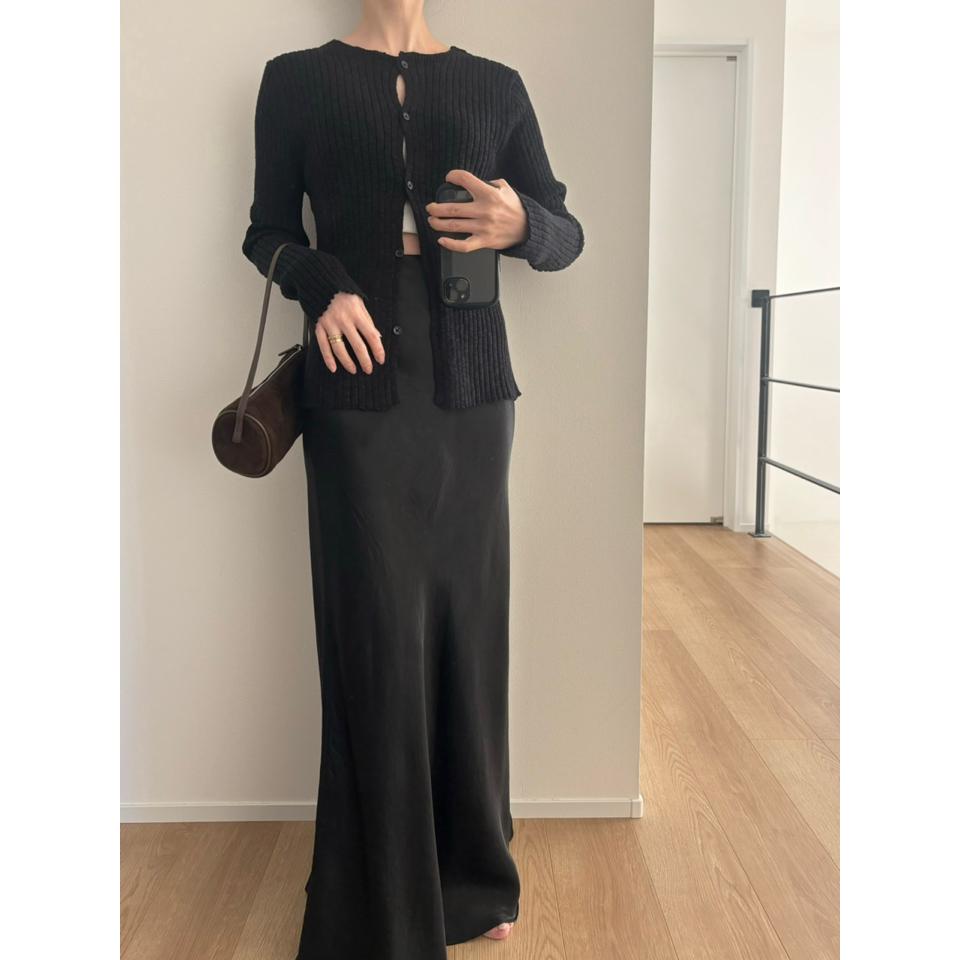 {{.FirstItem.Brand.Name}}({{.FirstItem.Brand.NameKana}})の「{{.FirstItem.Name}}」を使った{{.PostType}}