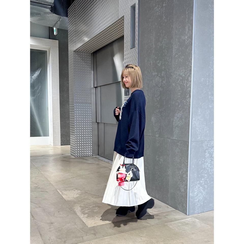 {{.FirstItem.Brand.Name}}({{.FirstItem.Brand.NameKana}})の「{{.FirstItem.Name}}」を使った{{.PostType}}