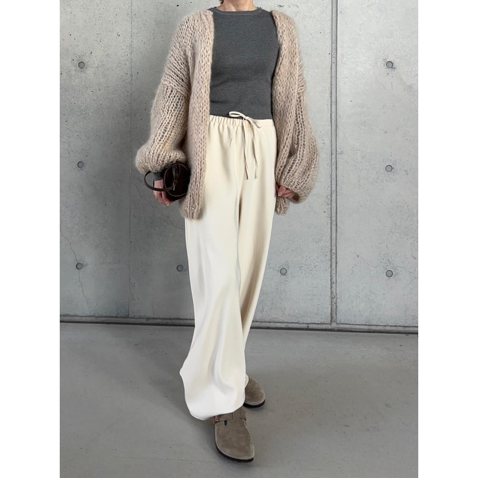 {{.FirstItem.Brand.Name}}({{.FirstItem.Brand.NameKana}})の「{{.FirstItem.Name}}」を使った{{.PostType}}