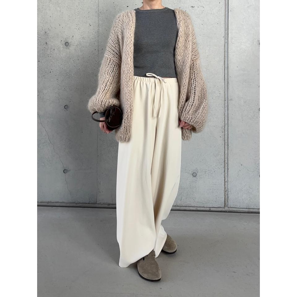 {{.FirstItem.Brand.Name}}({{.FirstItem.Brand.NameKana}})の「{{.FirstItem.Name}}」を使った{{.PostType}}