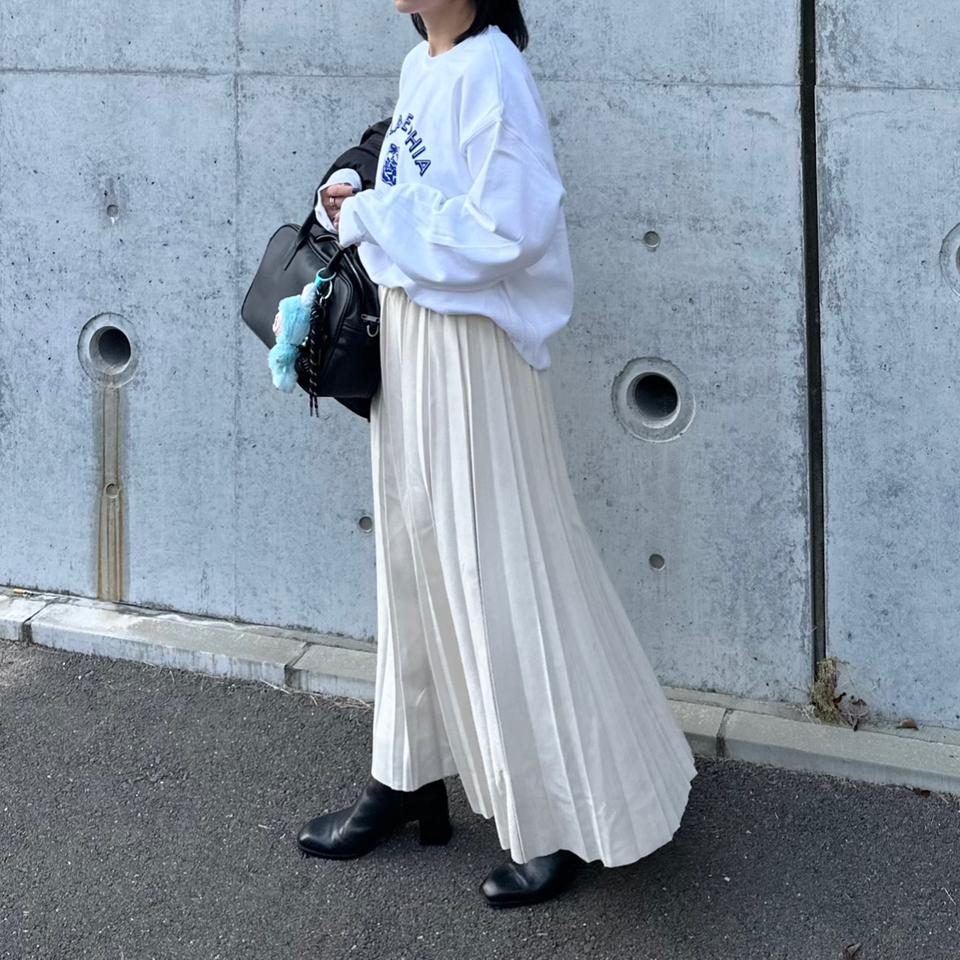 {{.FirstItem.Brand.Name}}({{.FirstItem.Brand.NameKana}})の「{{.FirstItem.Name}}」を使った{{.PostType}}