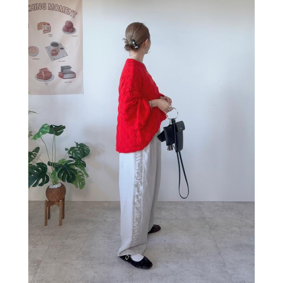 {{.FirstItem.Brand.Name}}({{.FirstItem.Brand.NameKana}})の「{{.FirstItem.Name}}」を使った{{.PostType}}