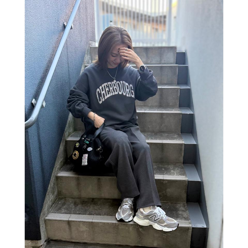 {{.FirstItem.Brand.Name}}({{.FirstItem.Brand.NameKana}})の「{{.FirstItem.Name}}」を使った{{.PostType}}