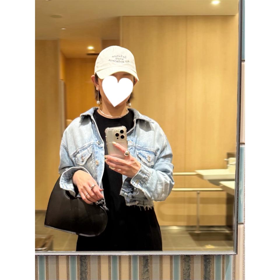 {{.FirstItem.Brand.Name}}({{.FirstItem.Brand.NameKana}})の「{{.FirstItem.Name}}」を使った{{.PostType}}