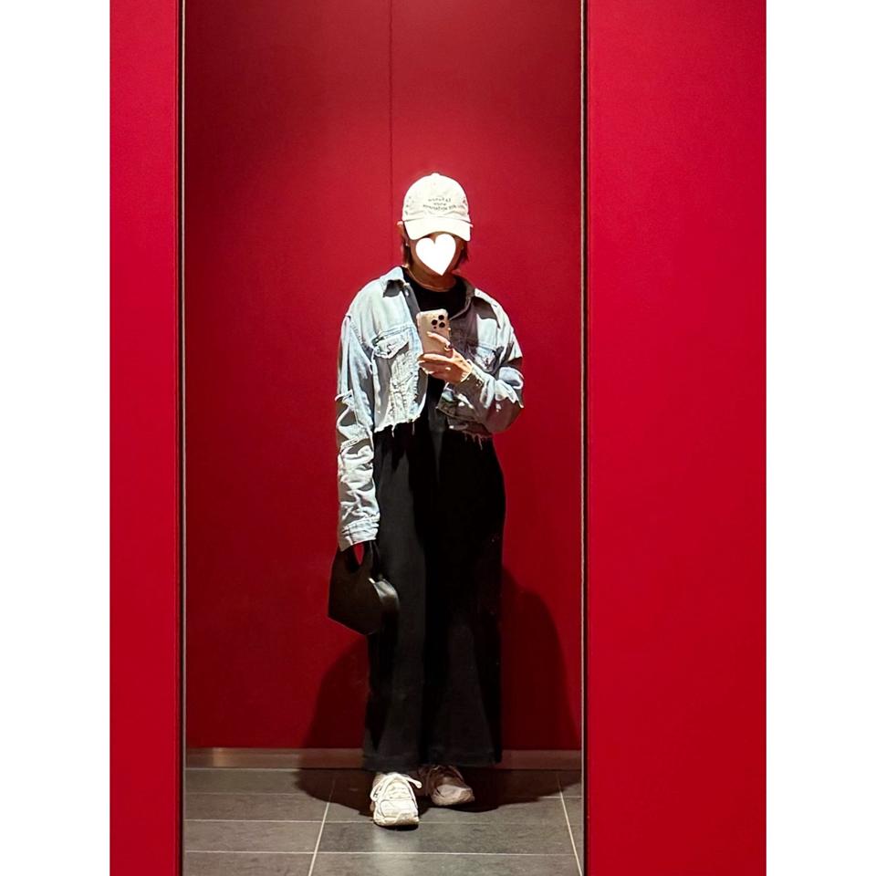 {{.FirstItem.Brand.Name}}({{.FirstItem.Brand.NameKana}})の「{{.FirstItem.Name}}」を使った{{.PostType}}