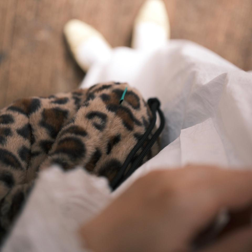 {{.FirstItem.Brand.Name}}({{.FirstItem.Brand.NameKana}})の「{{.FirstItem.Name}}」を使った{{.PostType}}