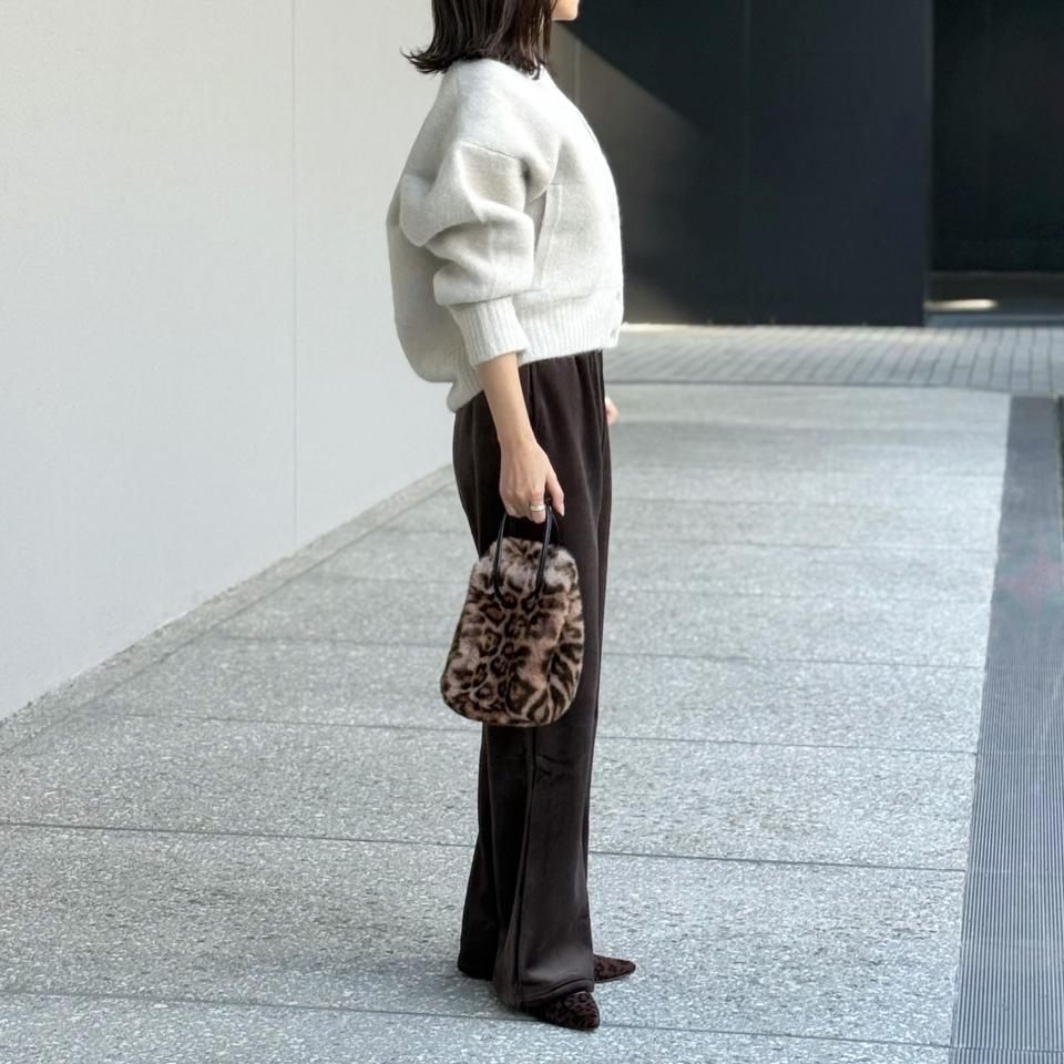 {{.FirstItem.Brand.Name}}({{.FirstItem.Brand.NameKana}})の「{{.FirstItem.Name}}」を使った{{.PostType}}