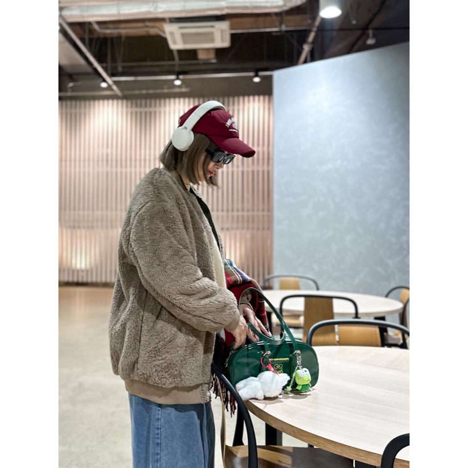 {{.FirstItem.Brand.Name}}({{.FirstItem.Brand.NameKana}})の「{{.FirstItem.Name}}」を使った{{.PostType}}