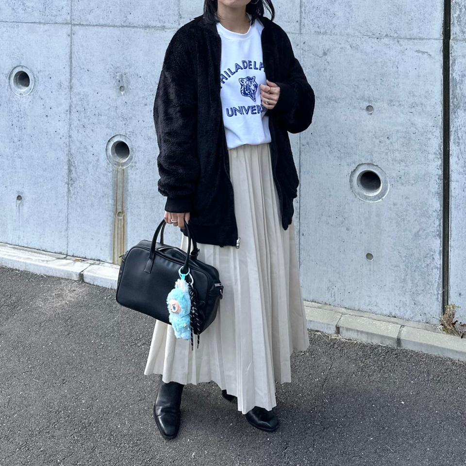 {{.FirstItem.Brand.Name}}({{.FirstItem.Brand.NameKana}})の「{{.FirstItem.Name}}」を使った{{.PostType}}