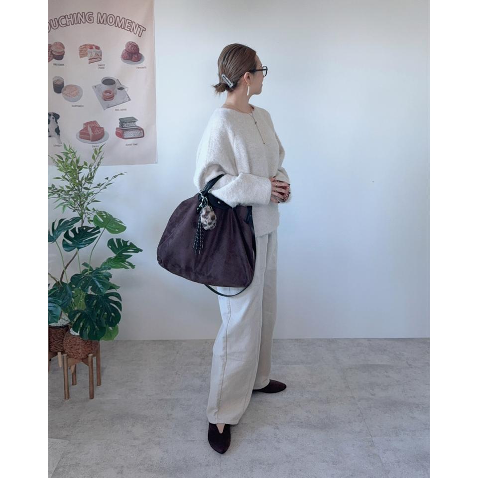 {{.FirstItem.Brand.Name}}({{.FirstItem.Brand.NameKana}})の「{{.FirstItem.Name}}」を使った{{.PostType}}