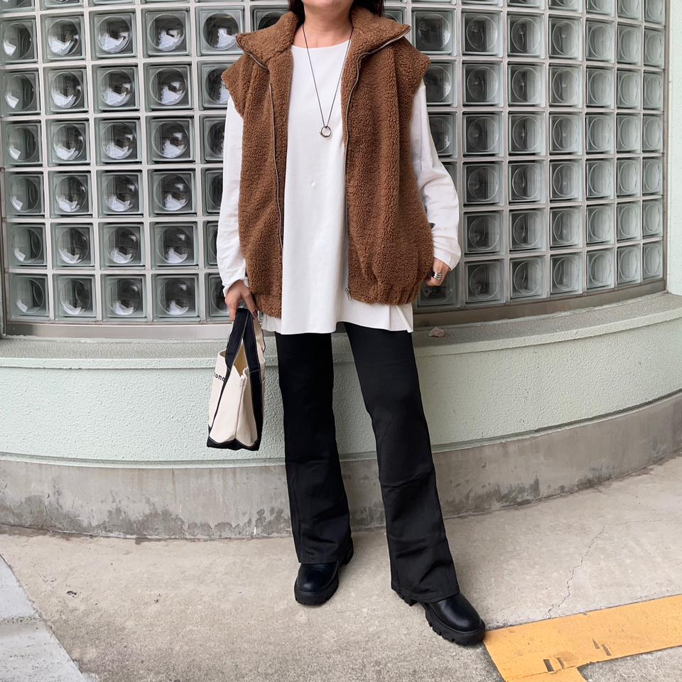 {{.FirstItem.Brand.Name}}({{.FirstItem.Brand.NameKana}})の「{{.FirstItem.Name}}」を使った{{.PostType}}