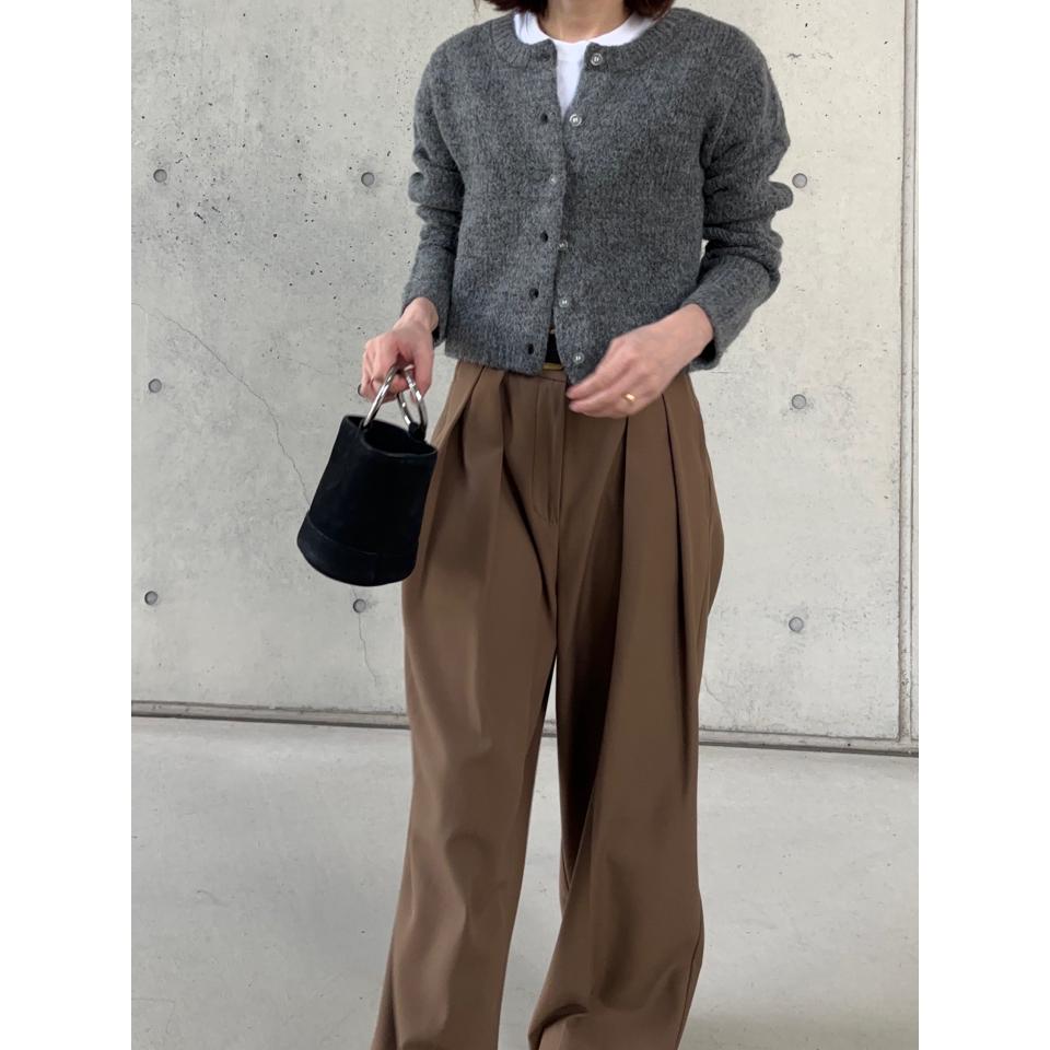 {{.FirstItem.Brand.Name}}({{.FirstItem.Brand.NameKana}})の「{{.FirstItem.Name}}」を使った{{.PostType}}