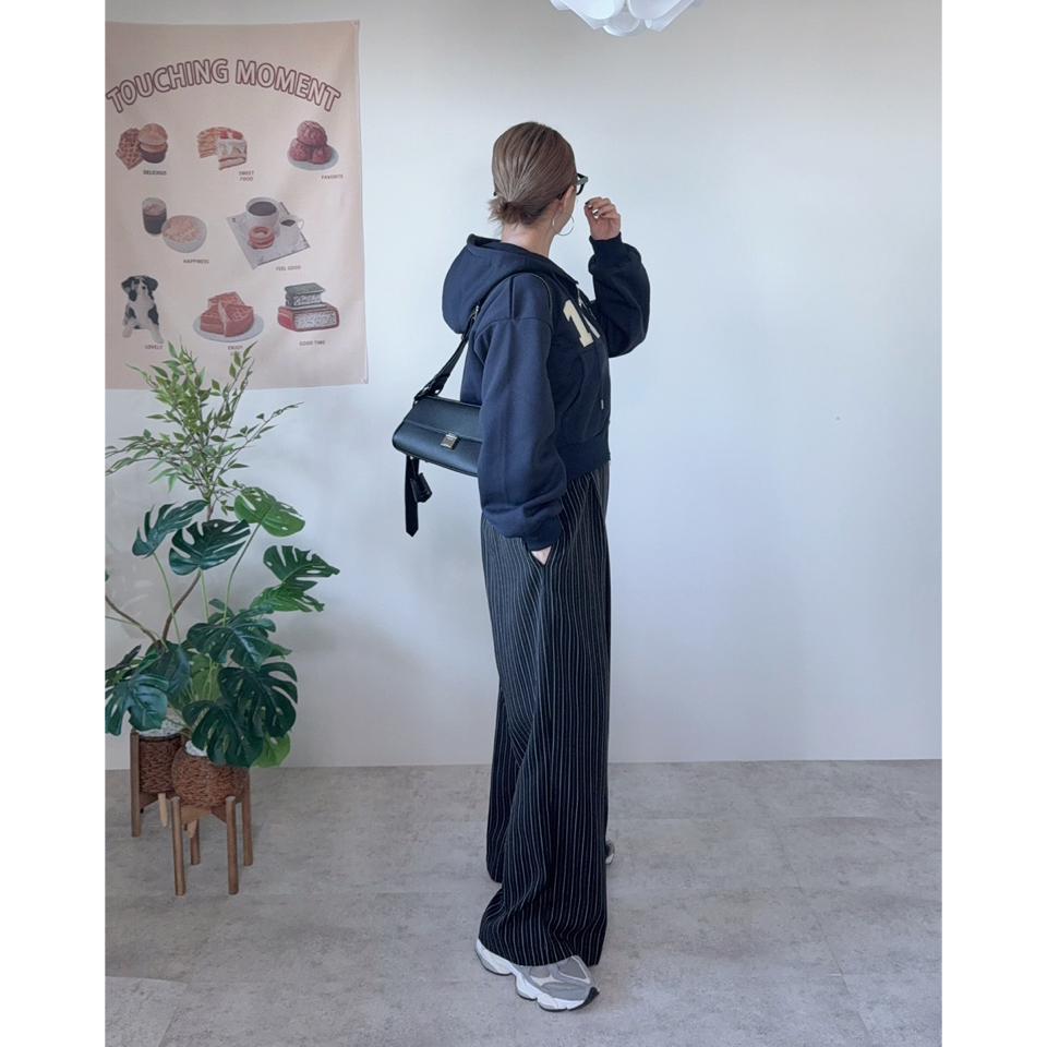 {{.FirstItem.Brand.Name}}({{.FirstItem.Brand.NameKana}})の「{{.FirstItem.Name}}」を使った{{.PostType}}