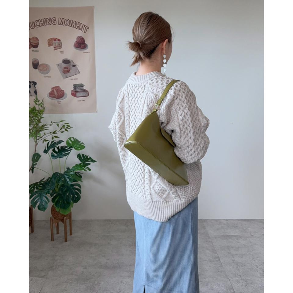 {{.FirstItem.Brand.Name}}({{.FirstItem.Brand.NameKana}})の「{{.FirstItem.Name}}」を使った{{.PostType}}