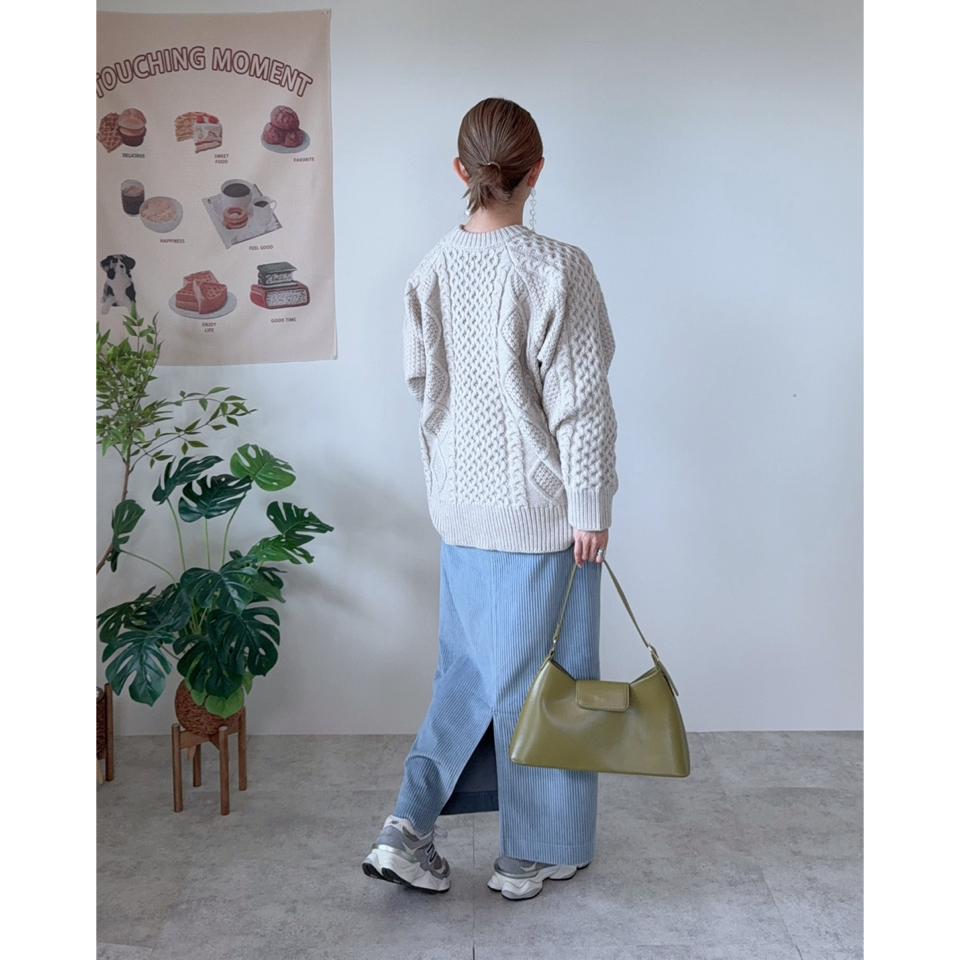 {{.FirstItem.Brand.Name}}({{.FirstItem.Brand.NameKana}})の「{{.FirstItem.Name}}」を使った{{.PostType}}