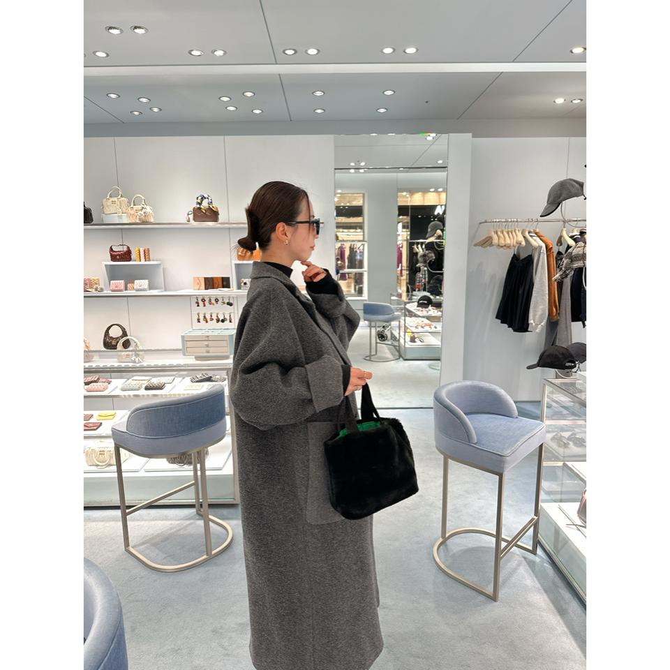 {{.FirstItem.Brand.Name}}({{.FirstItem.Brand.NameKana}})の「{{.FirstItem.Name}}」を使った{{.PostType}}