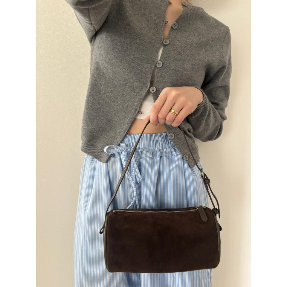 {{.FirstItem.Brand.Name}}({{.FirstItem.Brand.NameKana}})の「{{.FirstItem.Name}}」を使った{{.PostType}}