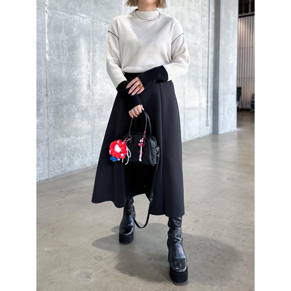 {{.FirstItem.Brand.Name}}({{.FirstItem.Brand.NameKana}})の「{{.FirstItem.Name}}」を使った{{.PostType}}