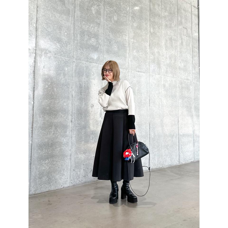 {{.FirstItem.Brand.Name}}({{.FirstItem.Brand.NameKana}})の「{{.FirstItem.Name}}」を使った{{.PostType}}