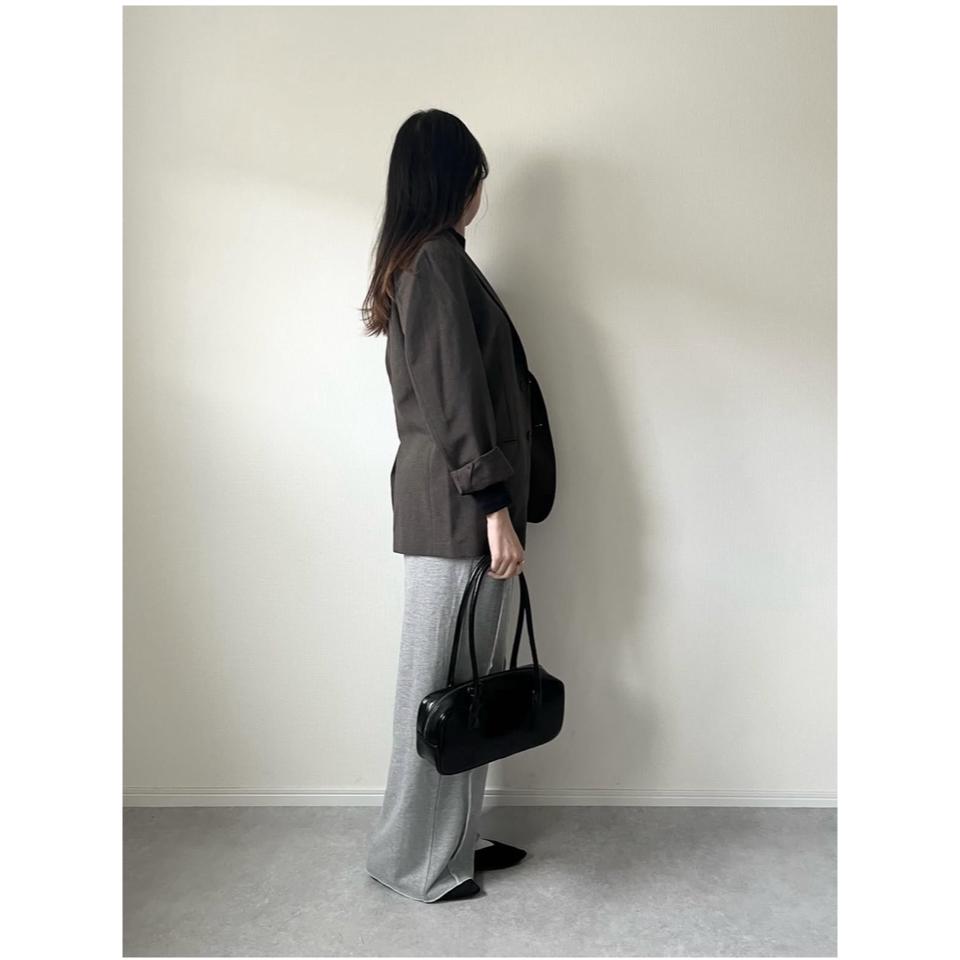 {{.FirstItem.Brand.Name}}({{.FirstItem.Brand.NameKana}})の「{{.FirstItem.Name}}」を使った{{.PostType}}