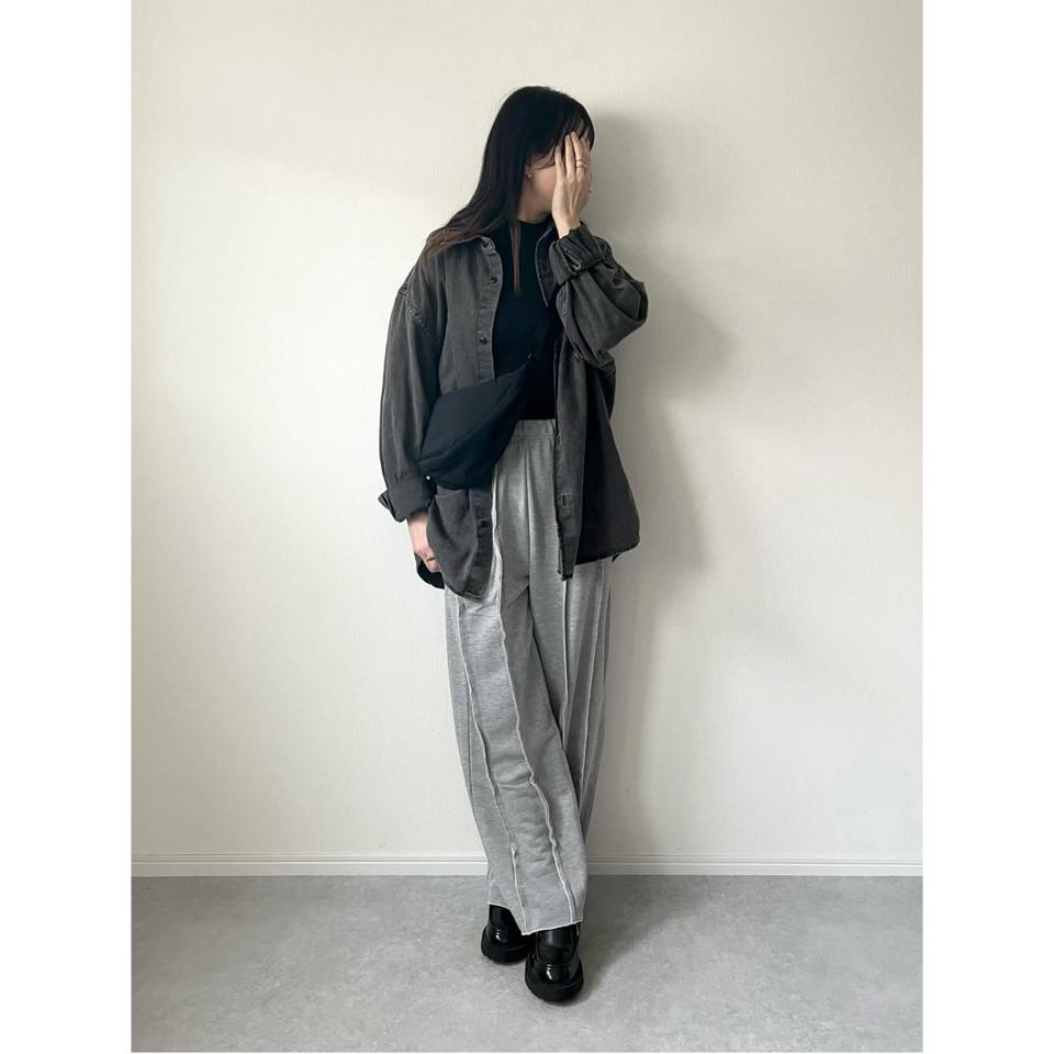 {{.FirstItem.Brand.Name}}({{.FirstItem.Brand.NameKana}})の「{{.FirstItem.Name}}」を使った{{.PostType}}