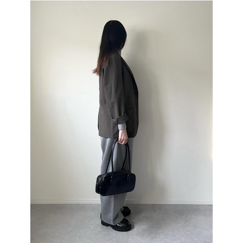 {{.FirstItem.Brand.Name}}({{.FirstItem.Brand.NameKana}})の「{{.FirstItem.Name}}」を使った{{.PostType}}