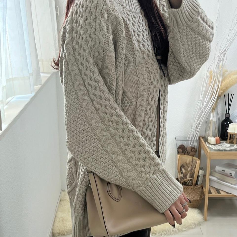 {{.FirstItem.Brand.Name}}({{.FirstItem.Brand.NameKana}})の「{{.FirstItem.Name}}」を使った{{.PostType}}